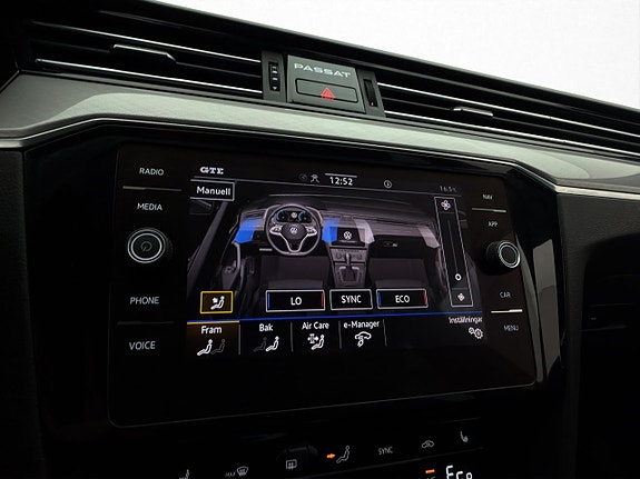 Volkswagen Passat 25 of 30