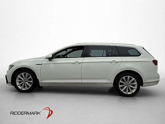 Volkswagen Passat 4 of 30