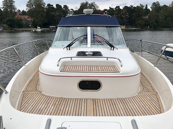 Nimbus 35 Nova 2 x Volvo Penta D4 260hk 2006 3 of 17