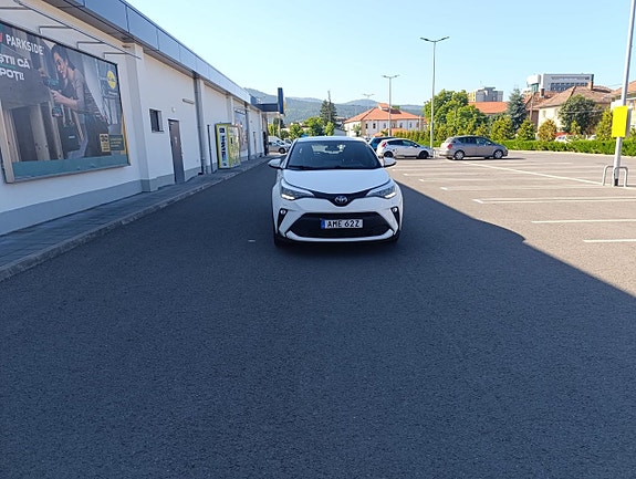 Toyota C-HR 10 of 20