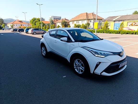 Toyota C-HR 8 of 20