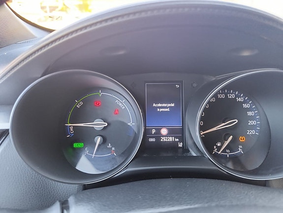 Toyota C-HR 17 of 20