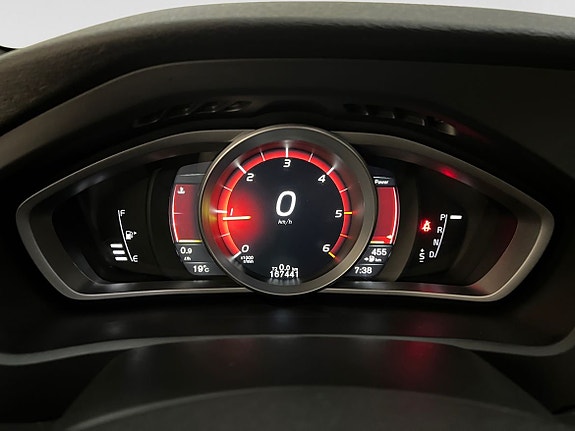 Volvo V40 Cross Country 12 of 14