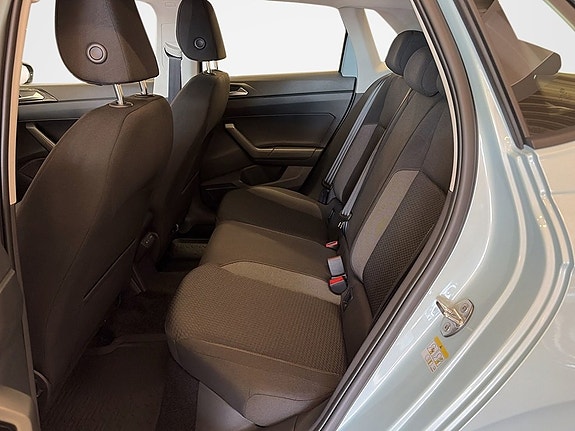 Volkswagen Polo 10 of 12