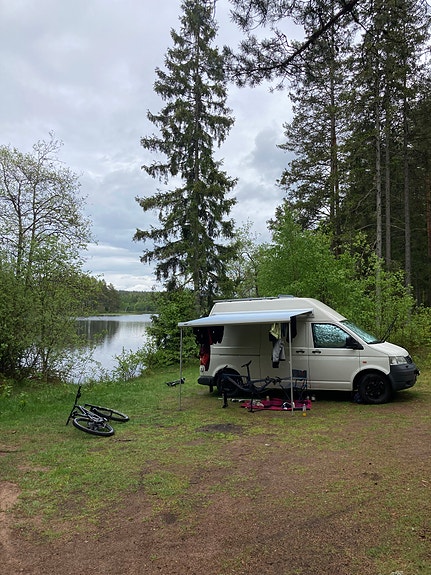 Volkswagen T5 2 of 18