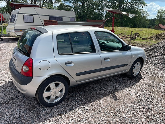 Renault Clio 3 of 5