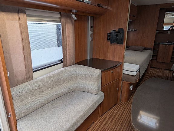 Adria Adora 613 HT 11 of 12