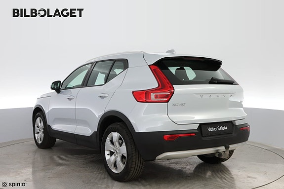 Volvo XC40 3 of 18
