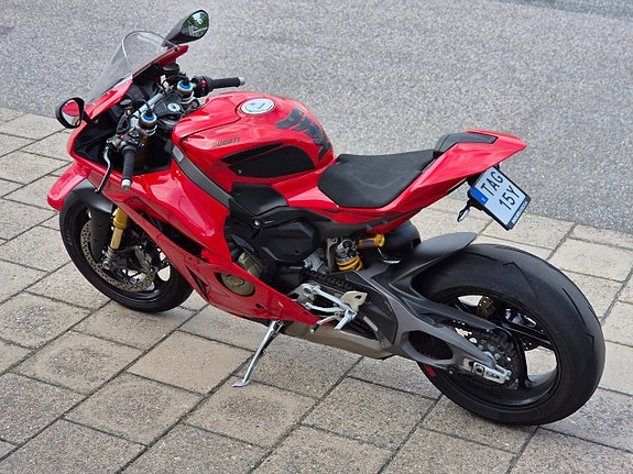 Ducati Panigale V4S *Lågmilad med torrkoppling* 6 of 8