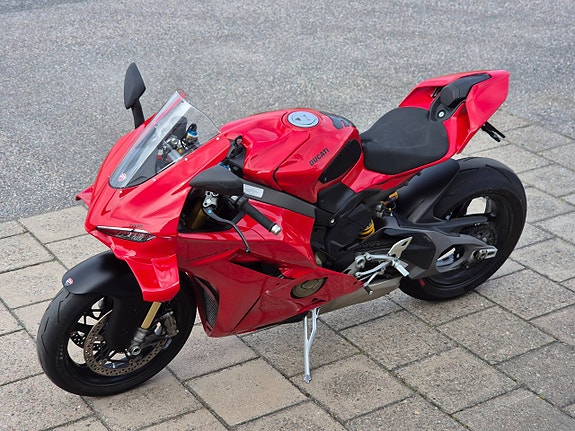 Ducati Panigale V4S *Lågmilad med torrkoppling* 5 of 8
