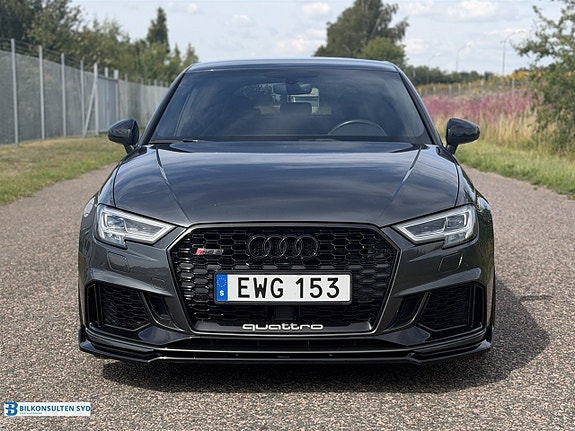 Audi RS3 2 of 27