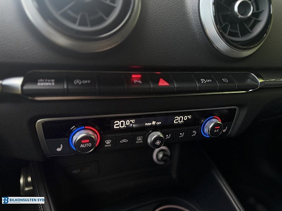 Audi RS3 17 of 27