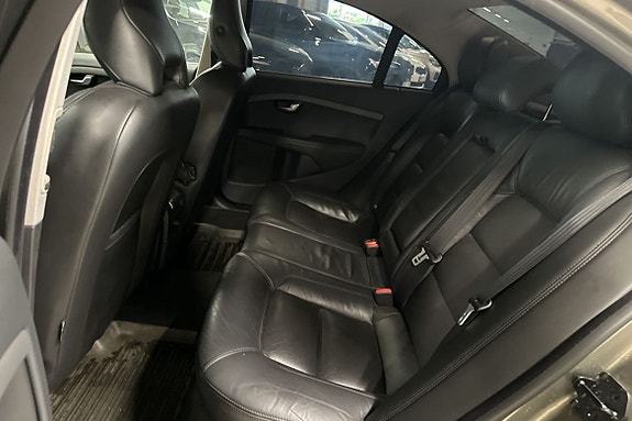 Volvo S80 13 of 20