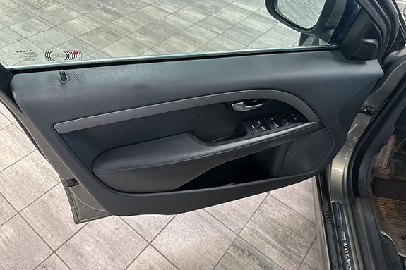 Volvo S80 7 of 20