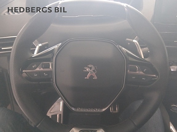 Peugeot 5008 11 of 16