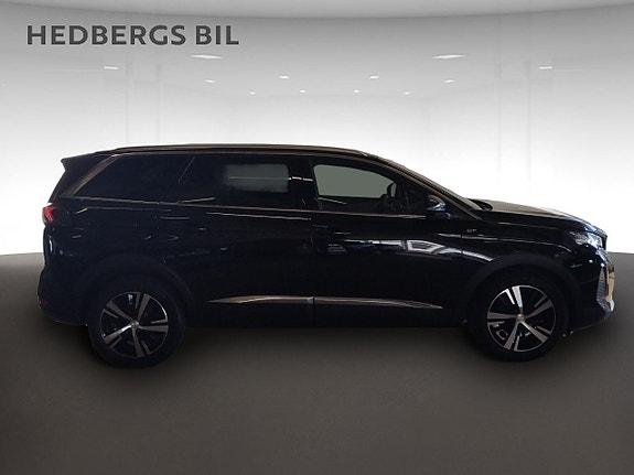 Peugeot 5008 2 of 16