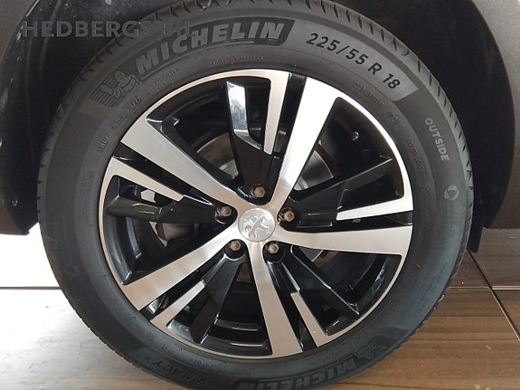 Peugeot 5008 12 of 16