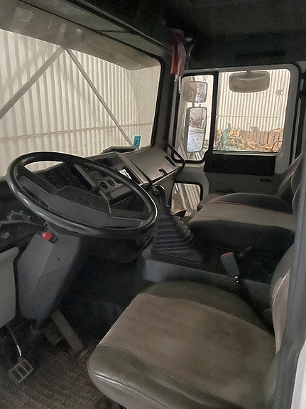 Volvo Hästlastbil FL 608 2 of 10