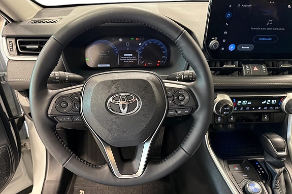 Toyota RAV4 15 of 19