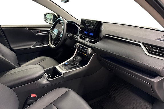 Toyota RAV4 12 of 19