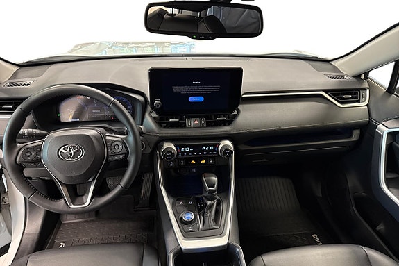 Toyota RAV4 11 of 19