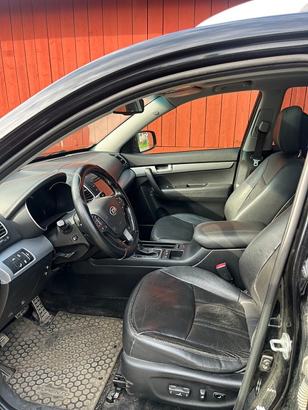Kia Sorento 4 of 4