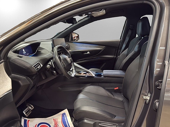 Peugeot 5008 8 of 18
