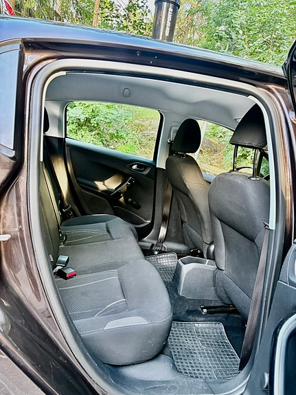 Peugeot 208 7 of 7