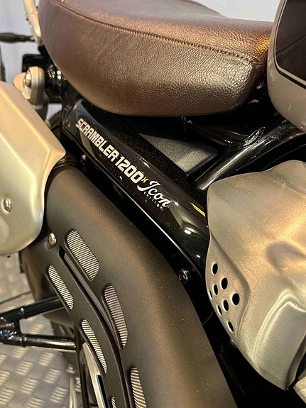 Triumph SCRAMBLER 1200 X 12 of 14