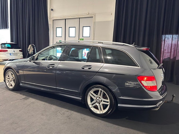 Mercedes-Benz C180 3 of 17