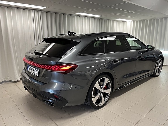 Audi A5 4 of 16