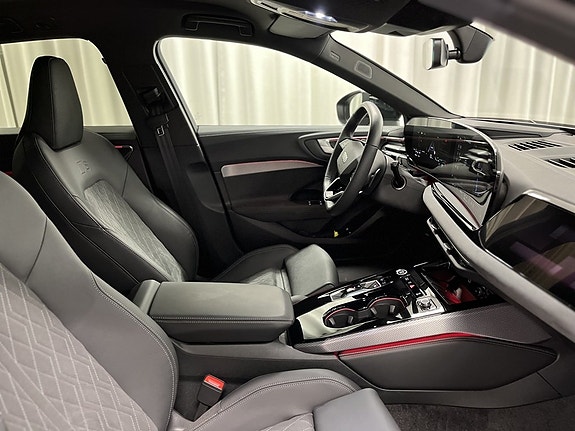 Audi A5 8 of 16