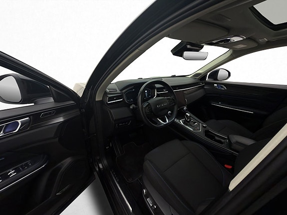 Lynk & Co 01 8 of 30