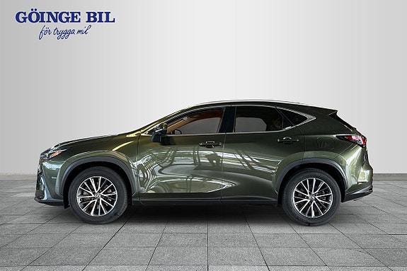 Lexus NX450h+ 5 of 16