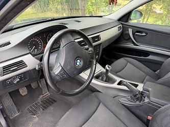 BMW 318i 11 of 11