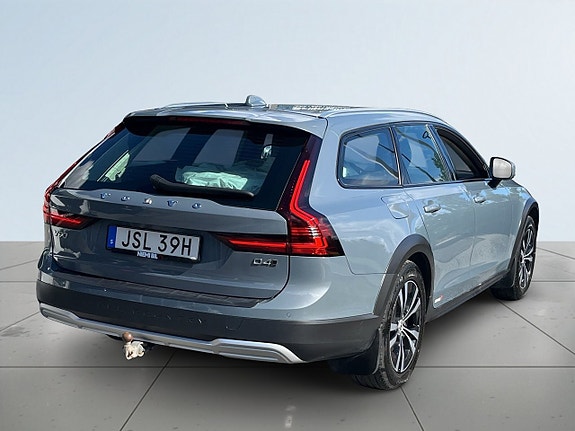 Volvo V90 Cross Country 6 of 18