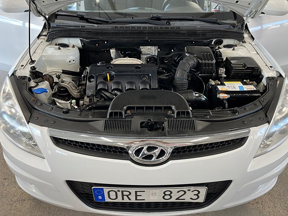 Hyundai i30 9 of 16