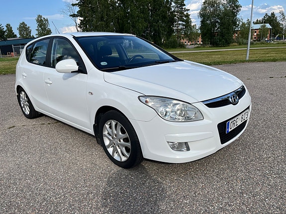 Hyundai i30 7 of 16
