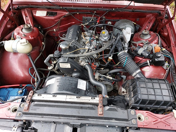 Volvo 740 4 of 10