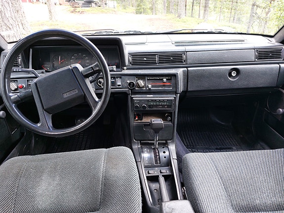 Volvo 740 7 of 10