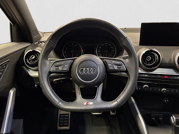 Audi Q2 5 of 19