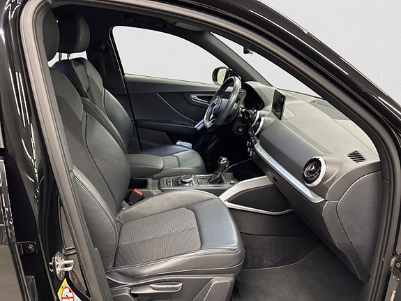 Audi Q2 17 of 19