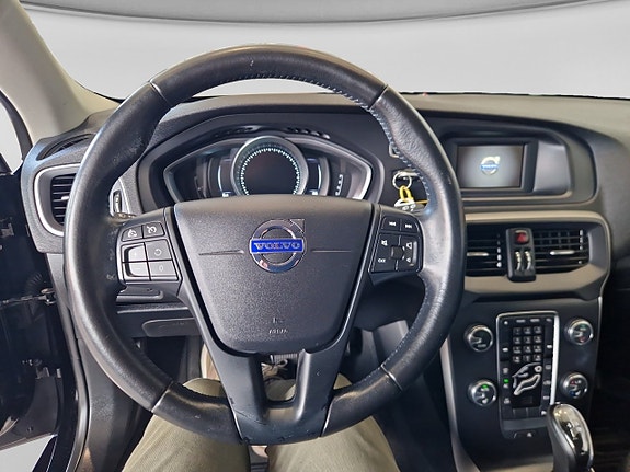 Volvo V40 4 of 11
