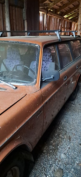 Volvo 245 2 of 2