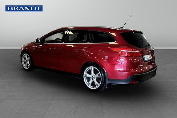 Ford Focus 2 of 9