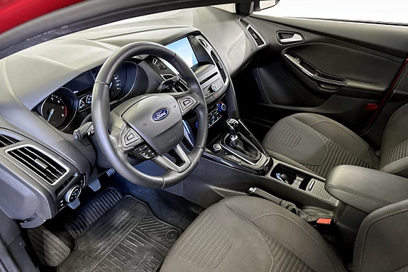 Ford Focus 5 of 9