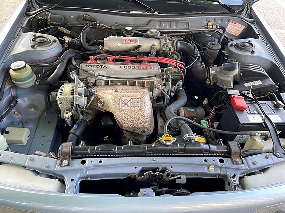 Toyota Camry 12 of 16
