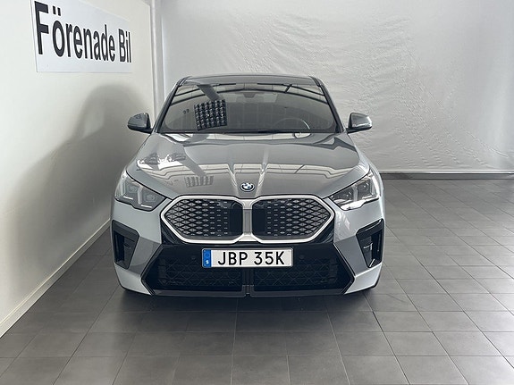 BMW iX2 2 of 15