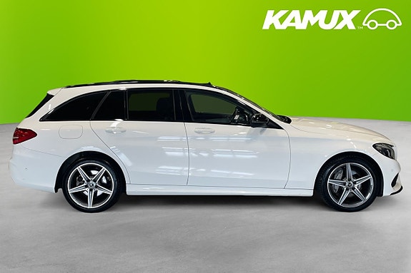 Mercedes-Benz C220 2 of 23