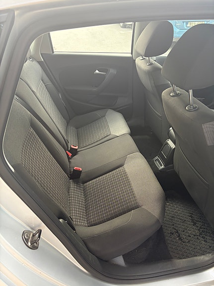 Volkswagen Polo 5 of 8